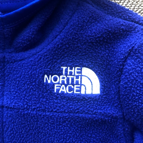The North Face Infant Lightweight Fleece Hooded Jacket. Royal Blue. Size 3-6 M - Picture 4 of 9